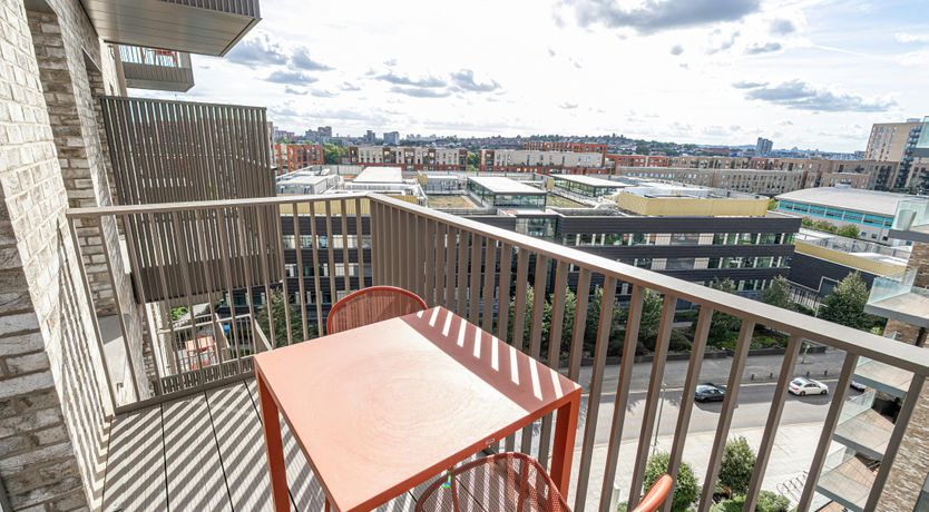 Photo of Colindale Chic