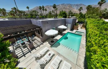 Desert Vistas Holiday Home