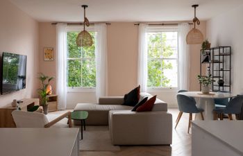 The Royal Jewel Holiday Home