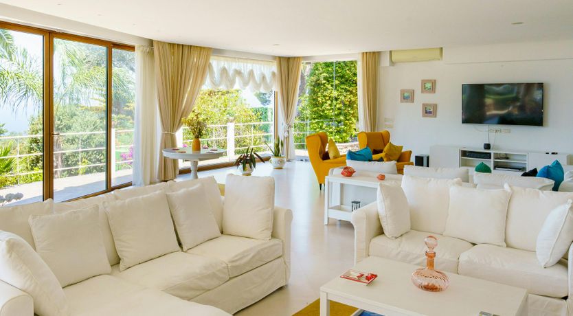 Photo of Azure Wonder