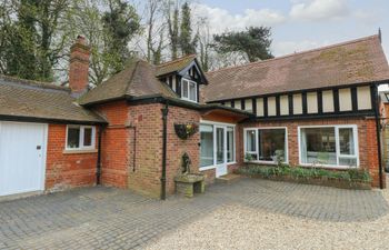 Norfolk Boats Holiday Home