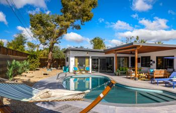 Springs Sunbeam Holiday Home