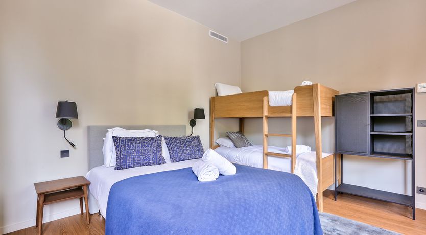 Photo of Parisian Moment