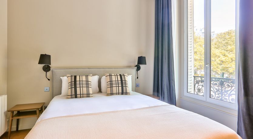 Photo of Parisian Moment