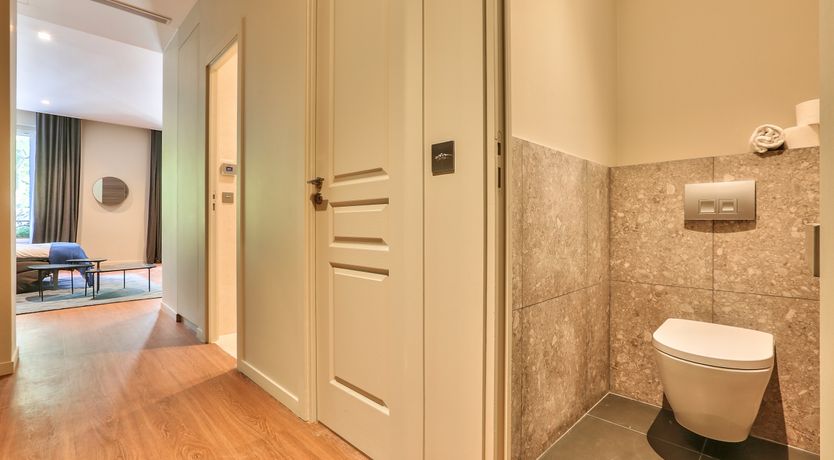 Photo of Parisian Moment