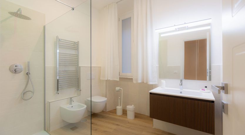 Photo of Roman Sunshine