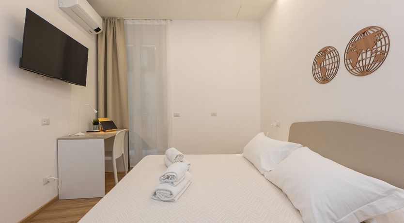 Photo of Roman Sunshine