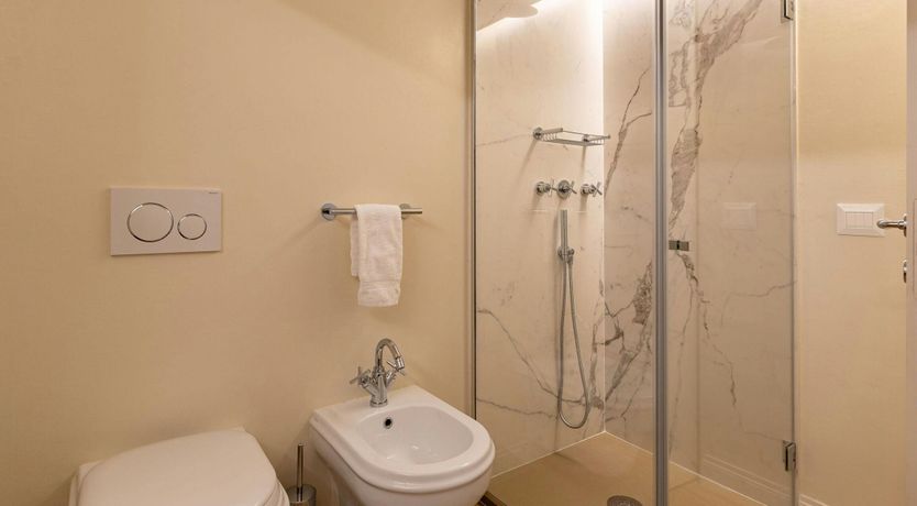 Photo of Jewel & Ivory