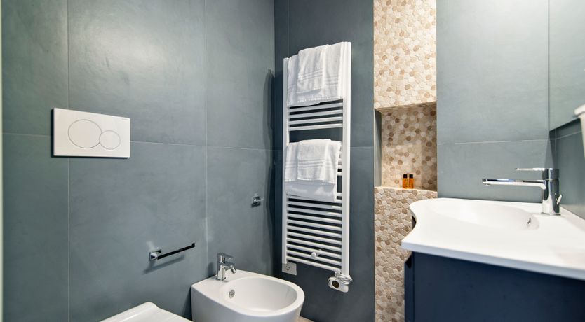 Photo of Baroque Glow