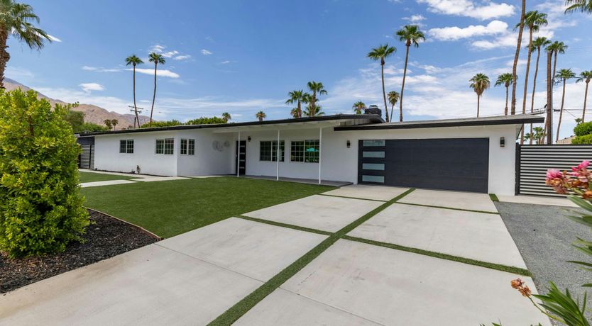 Photo of Gateway to Palm Springs