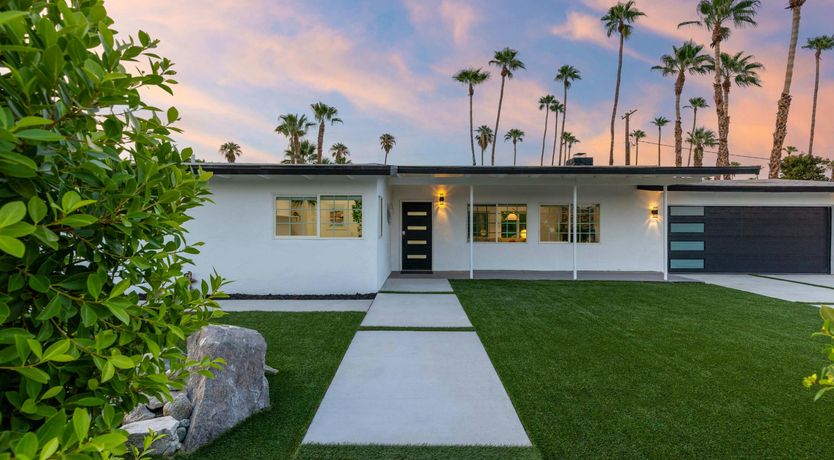 Photo of Gateway to Palm Springs