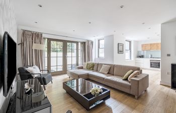 Primrose Muse Holiday Home