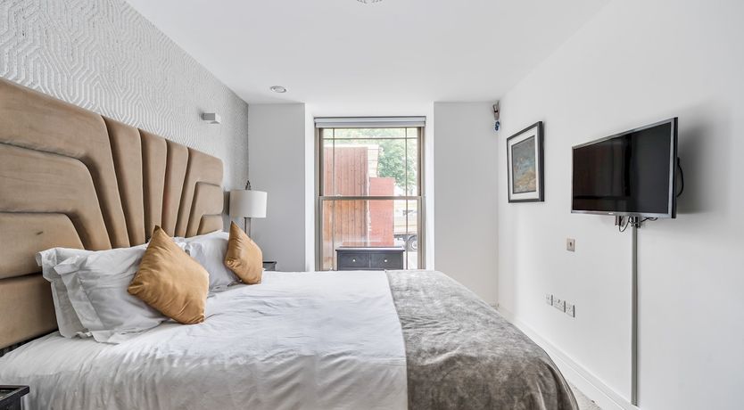 Photo of Primrose Muse