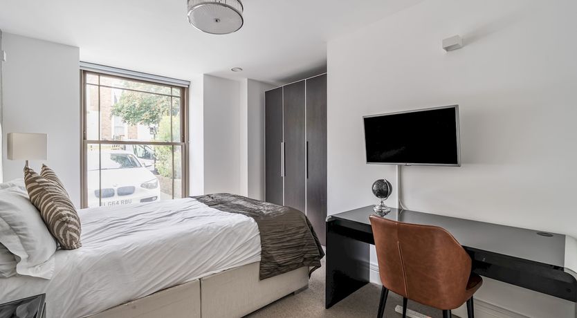 Photo of Primrose Muse