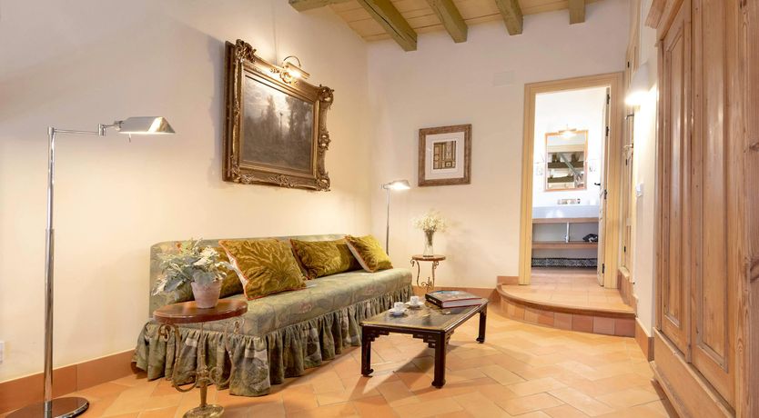 Photo of The Sevillian Gem