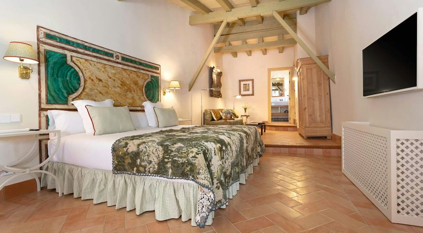 Photo of The Sevillian Gem