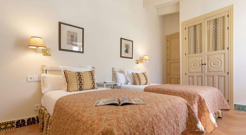 Photo of The Sevillian Gem