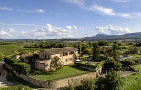 Photo of sunlit-tuscan-retreat