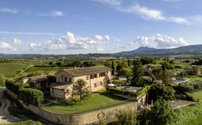 Photo of Sunlit Tuscan Retreat