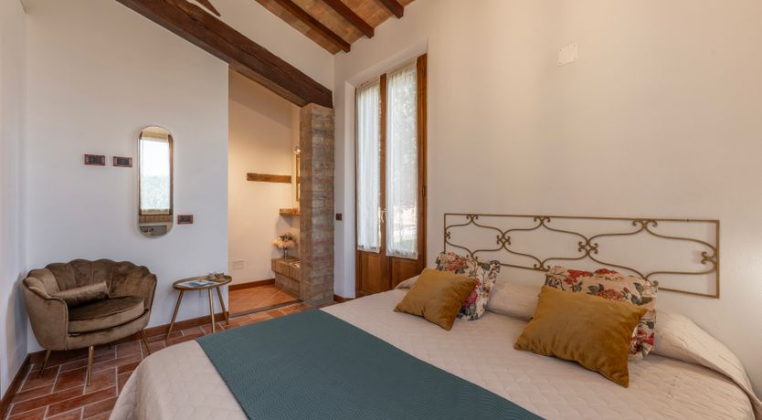Photo of Sunlit Tuscan Retreat
