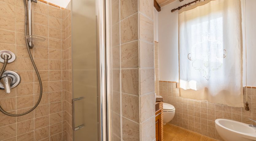 Photo of Sunlit Tuscan Retreat