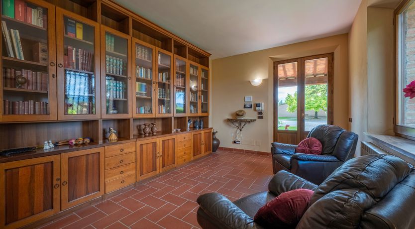 Photo of Sunlit Tuscan Retreat