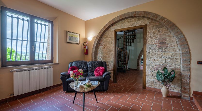 Photo of Sunlit Tuscan Retreat