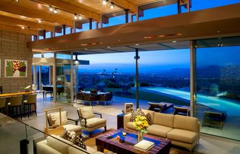 Desert Lux Holiday Home