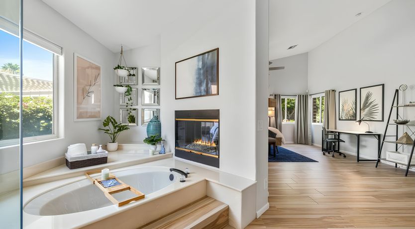 Photo of La Quinta Sun