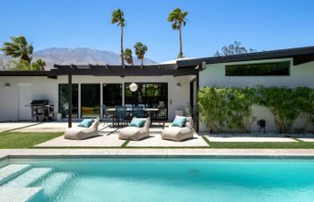Quiet Spring Holiday Home
