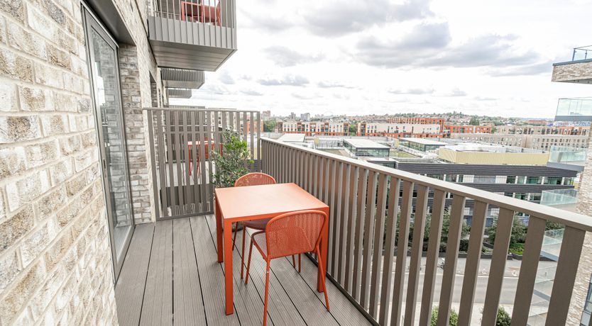 Photo of Gateway to Colindale