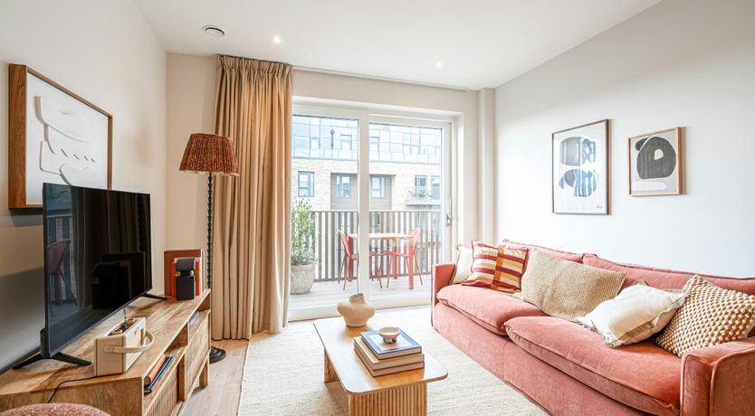 Photo of Gateway to Colindale