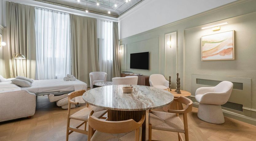 Photo of Florentine Getaway