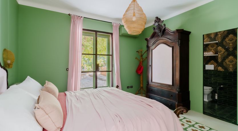 Photo of Gold & Azure