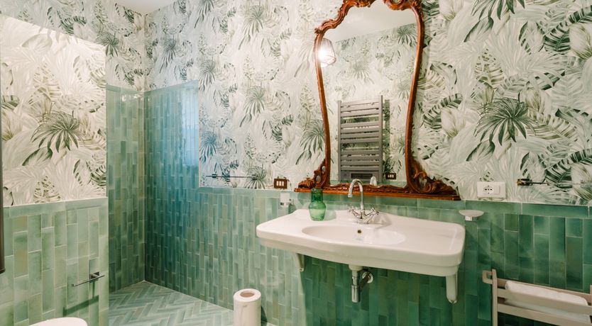 Photo of Gold & Azure