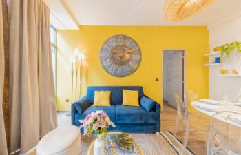 A Parisian Gem Holiday Home