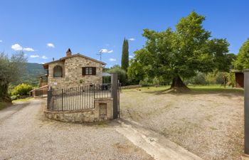 An Ancient Charm Holiday Home