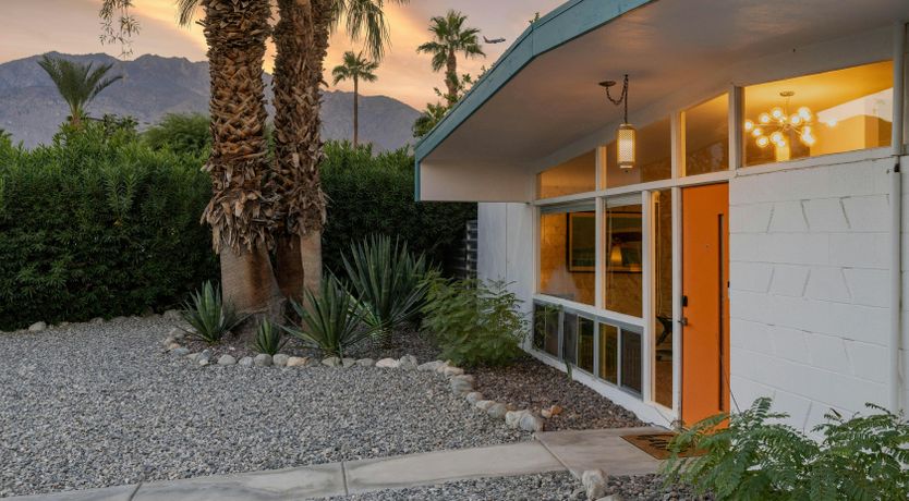 Photo of Desert & Valley