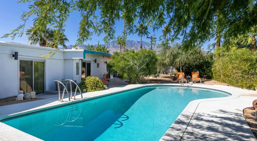 Photo of Desert & Valley