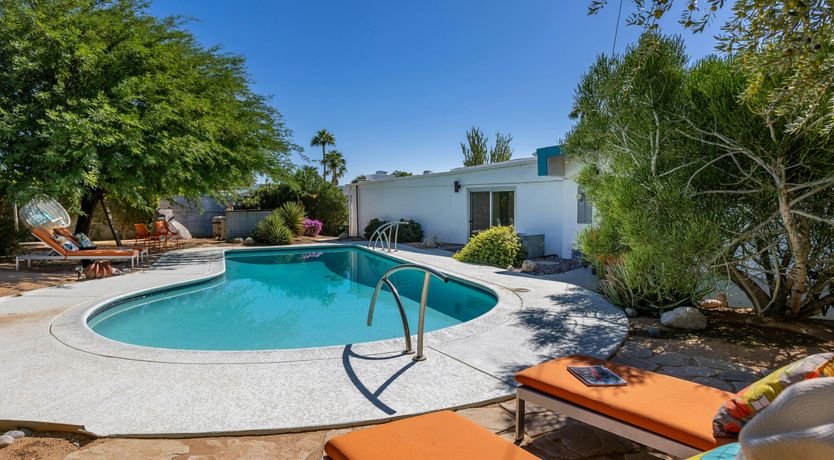 Photo of Desert & Valley