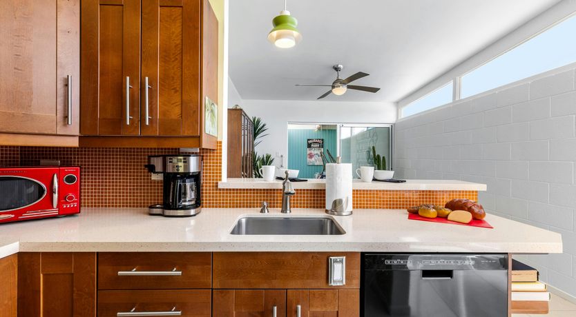 Photo of Desert & Valley