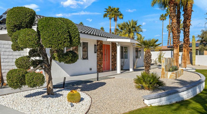 Photo of Vivid Desert