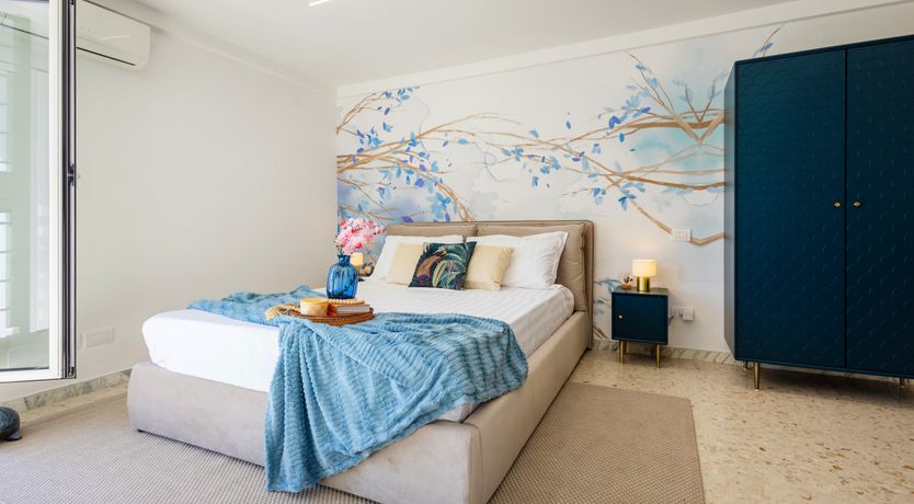 Photo of Painted View