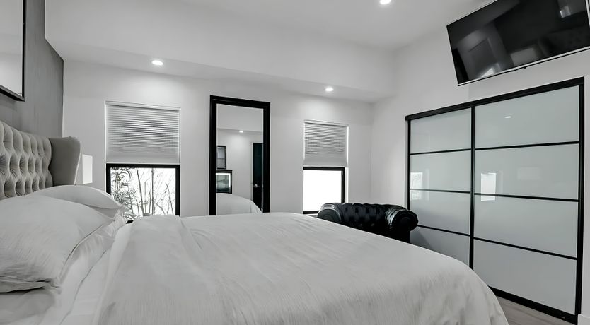 Photo of Sleek Stardust