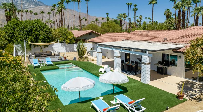 Photo of Stardust Poolhouse