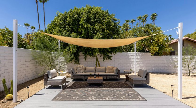 Photo of Stardust Poolhouse