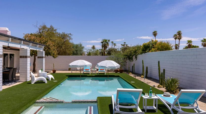 Photo of Stardust Poolhouse