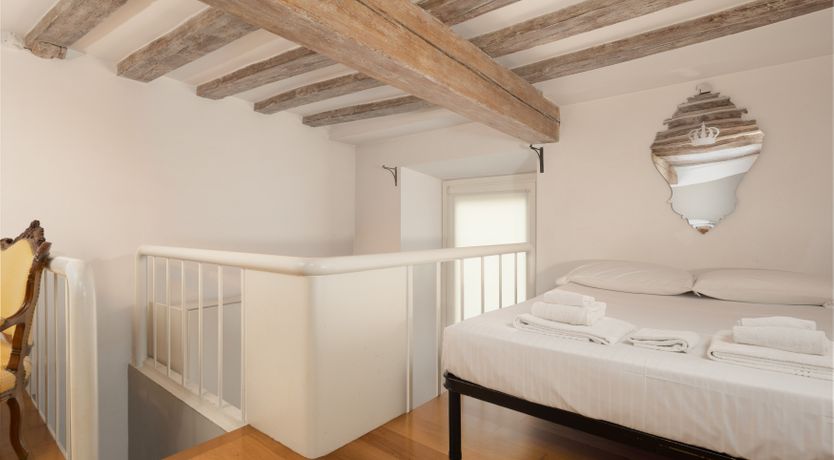 Photo of Florentine Fine