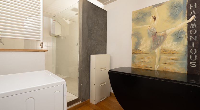 Photo of Florentine Fine