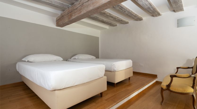 Photo of Florentine Fine